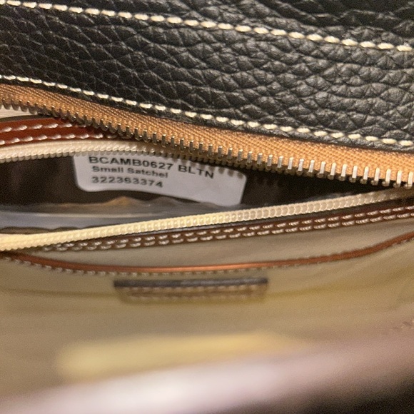 ⭐️TODAY ONLY⭐️Dooney & Bourke Cambridge Black Convertible Crossbody Satchel - Picture 6 of 9